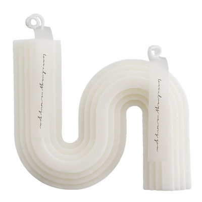 Nến thơm sáp đậu nành màu hồng trắng sang trọng AROMA HOME hình chữ S