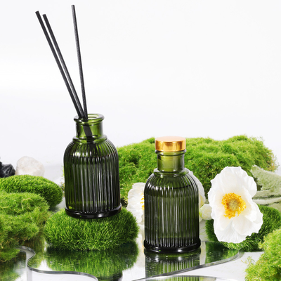 Garden Fragrance Glass Chai Reed Diffuser Nhãn hiệu riêng 100ml có nắp kim loại vàng