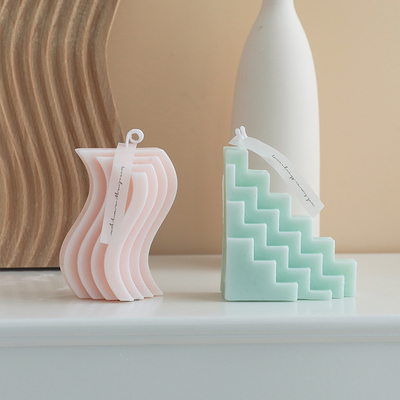 Nến thơm sáp đậu nành màu hồng trắng sang trọng AROMA HOME hình chữ S