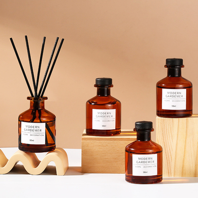 Chai thủy tinh tùy chỉnh Trang trí nội thất Khách sạn Scent Reed Diffuser 50ML
