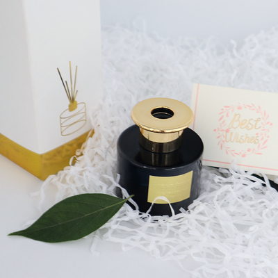 Bộ khuếch tán Aroma Reed Chai đen 100ml Bộ quà tặng sang trọng với nắp vàng