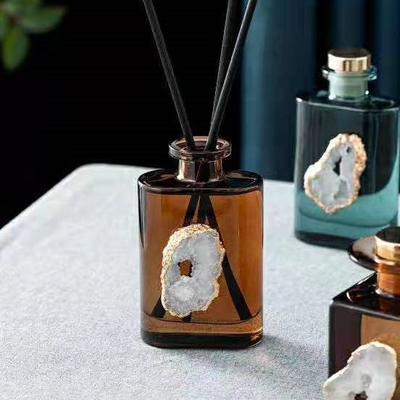 Bộ khuếch tán Aroma Reed Bộ quà tặng sang trọng màu nâu 180ml với trang trí vỏ trắng